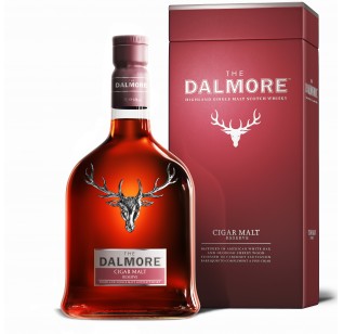 The Dalmore Cigar Malt With Two Whisky Glasses